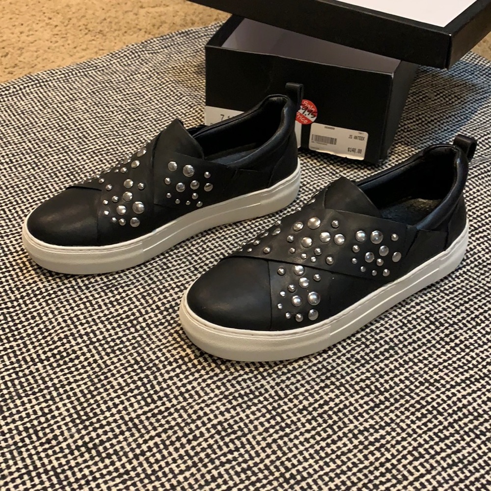 J/Slides black leather Anteek shoes